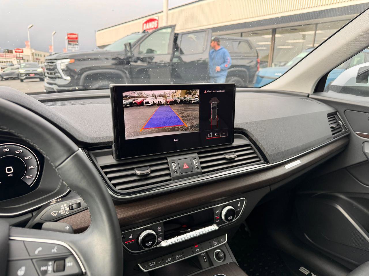 Used 2025 Audi Q5 e Premium image 7