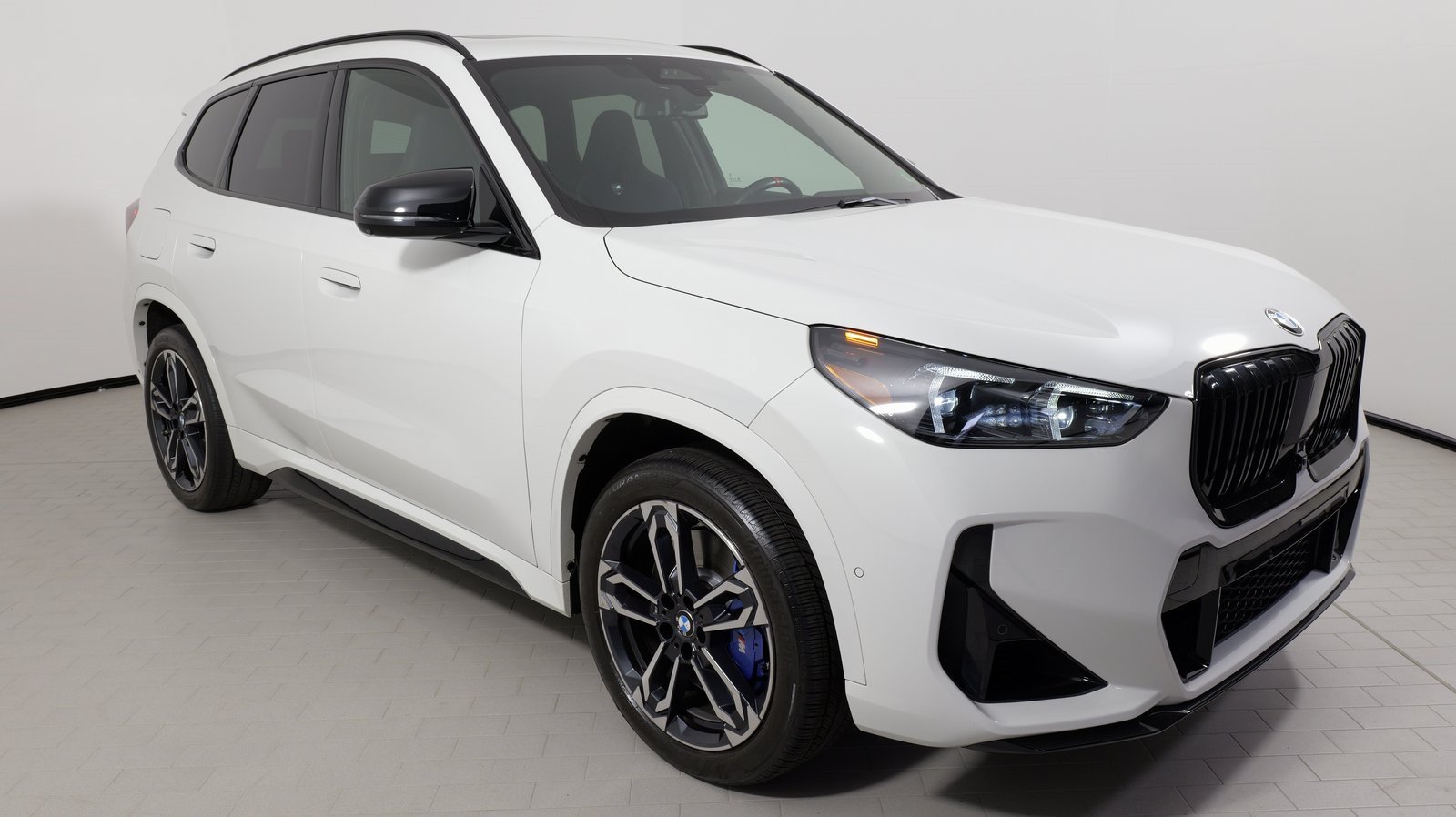 Used 2024 BMW X1 M35i w/ Premium Package AWD/4WD image 8