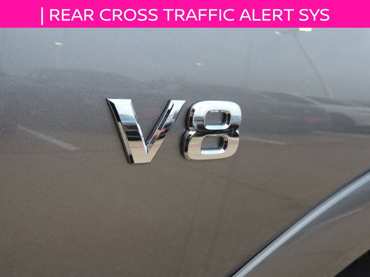 Used 2022 Nissan Armada SV w/ SV Appearance Package RWD image 15