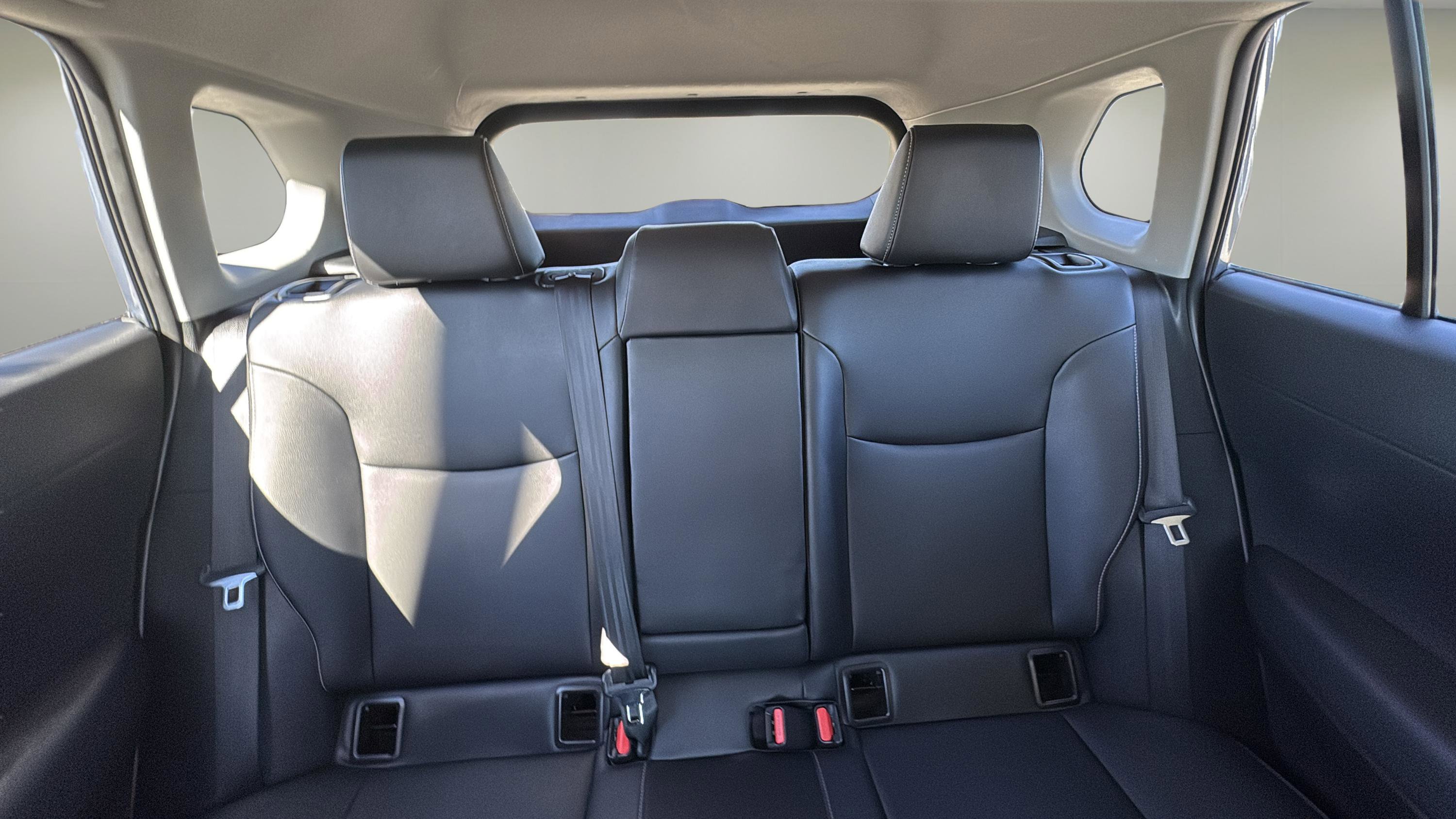 Used 2024 Toyota Corolla Cross XLE image 15