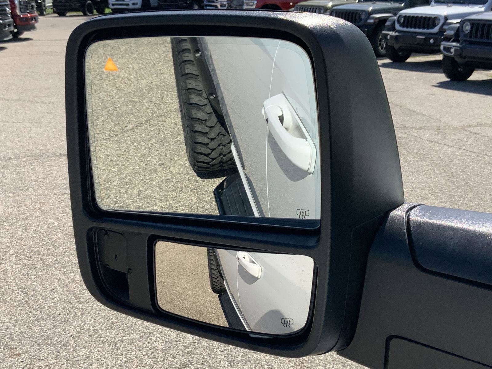 Used 2024 RAM 2500 Laramie w/ Night Edition AWD/4WD image 18