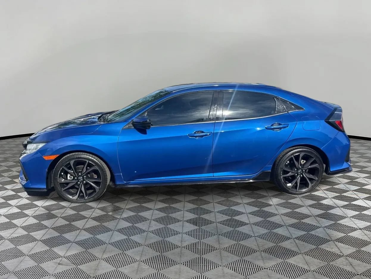 Used 2018 Honda Civic Sport image 8