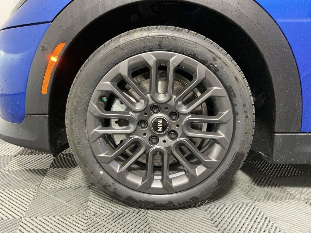 New 2026 MINI Cooper 2-Door Hardtop image 27