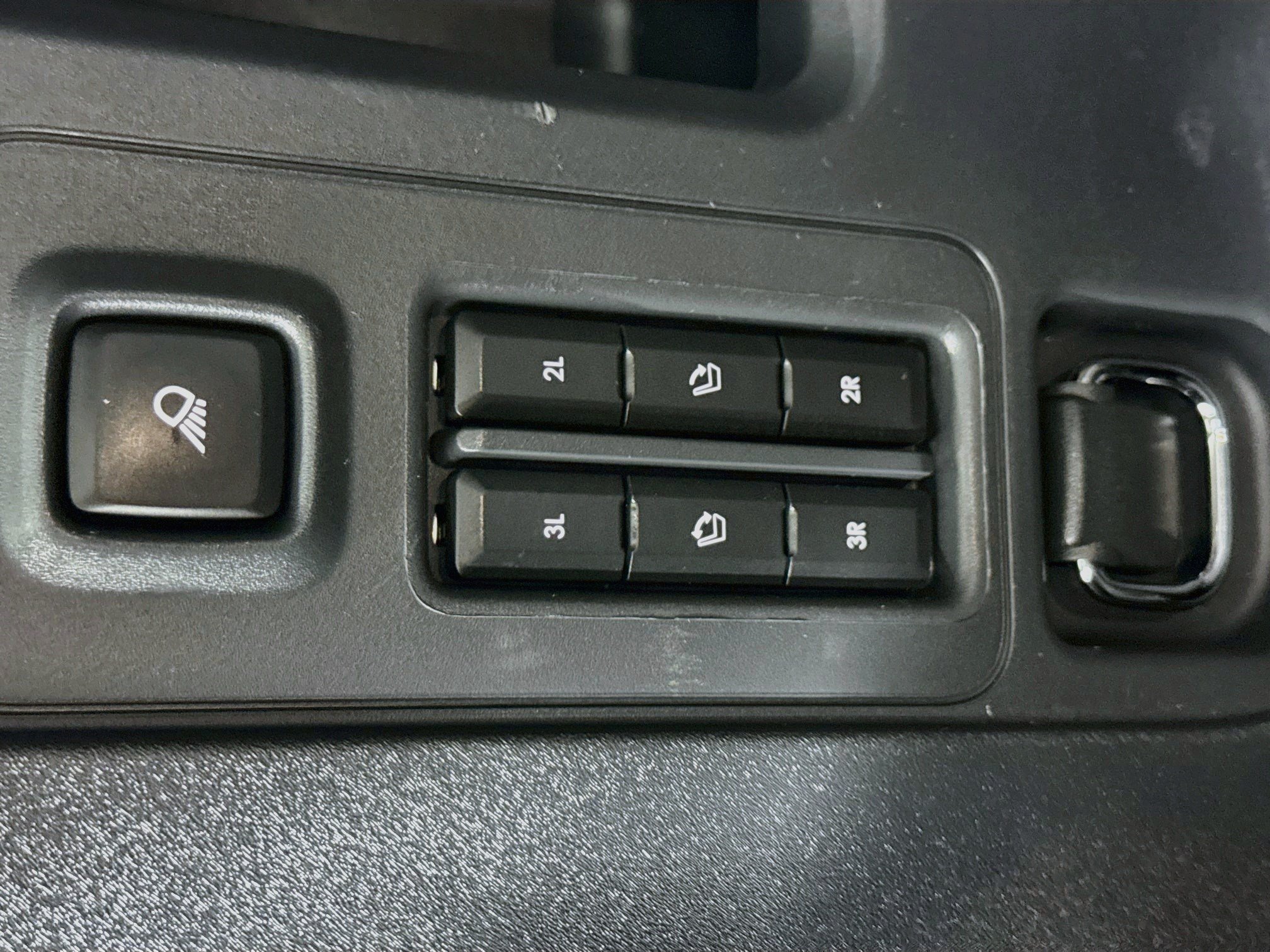 Used 2025 Lincoln Navigator Reserve AWD/4WD image 46