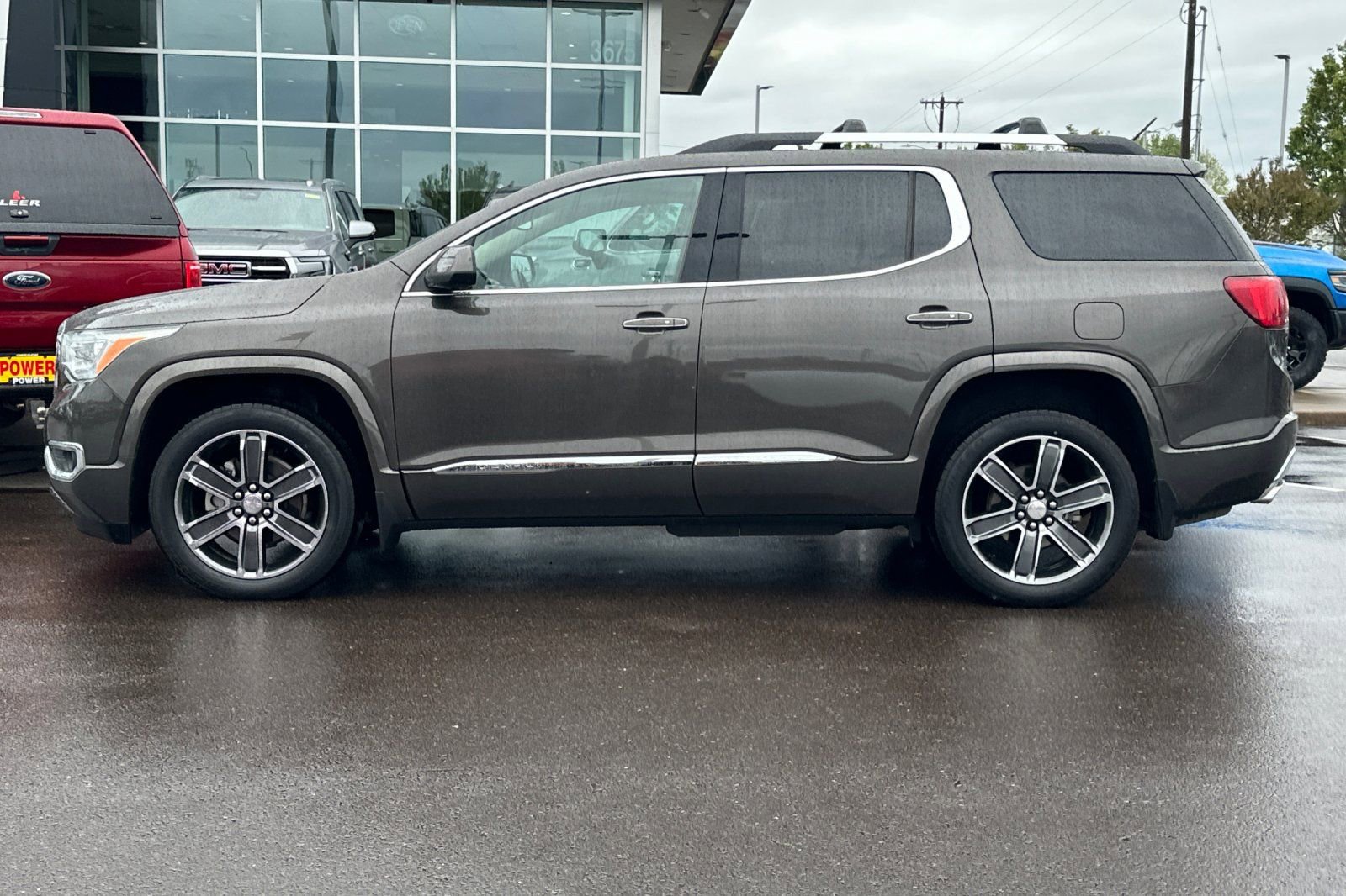 Used 2019 GMC Acadia Denali w/ Technology Package AWD/4WD image 7