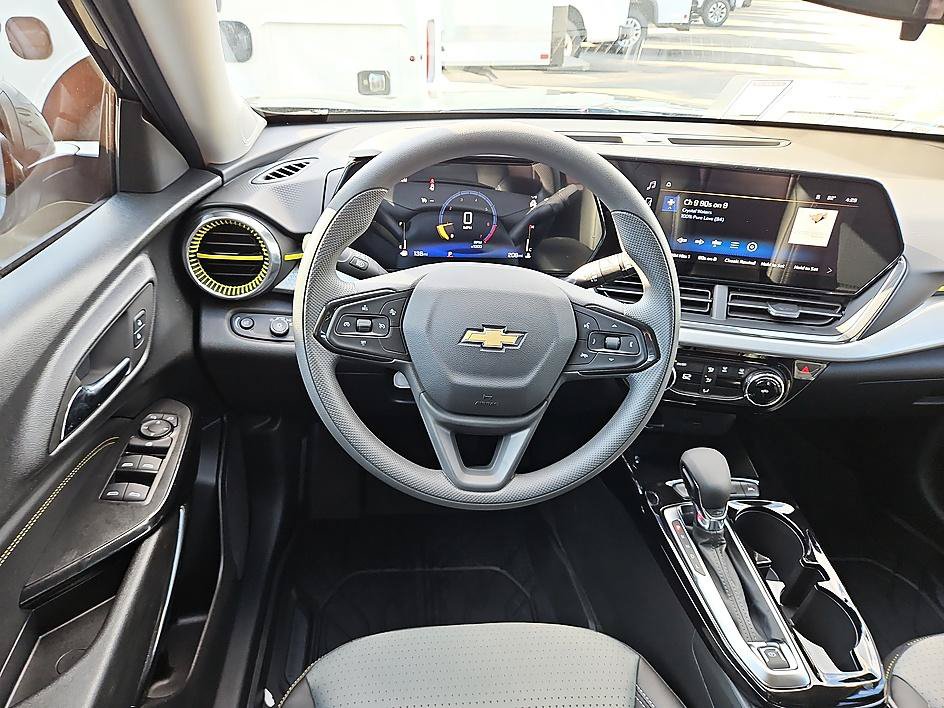 New 2026 Chevrolet Trax LT FWD image 12