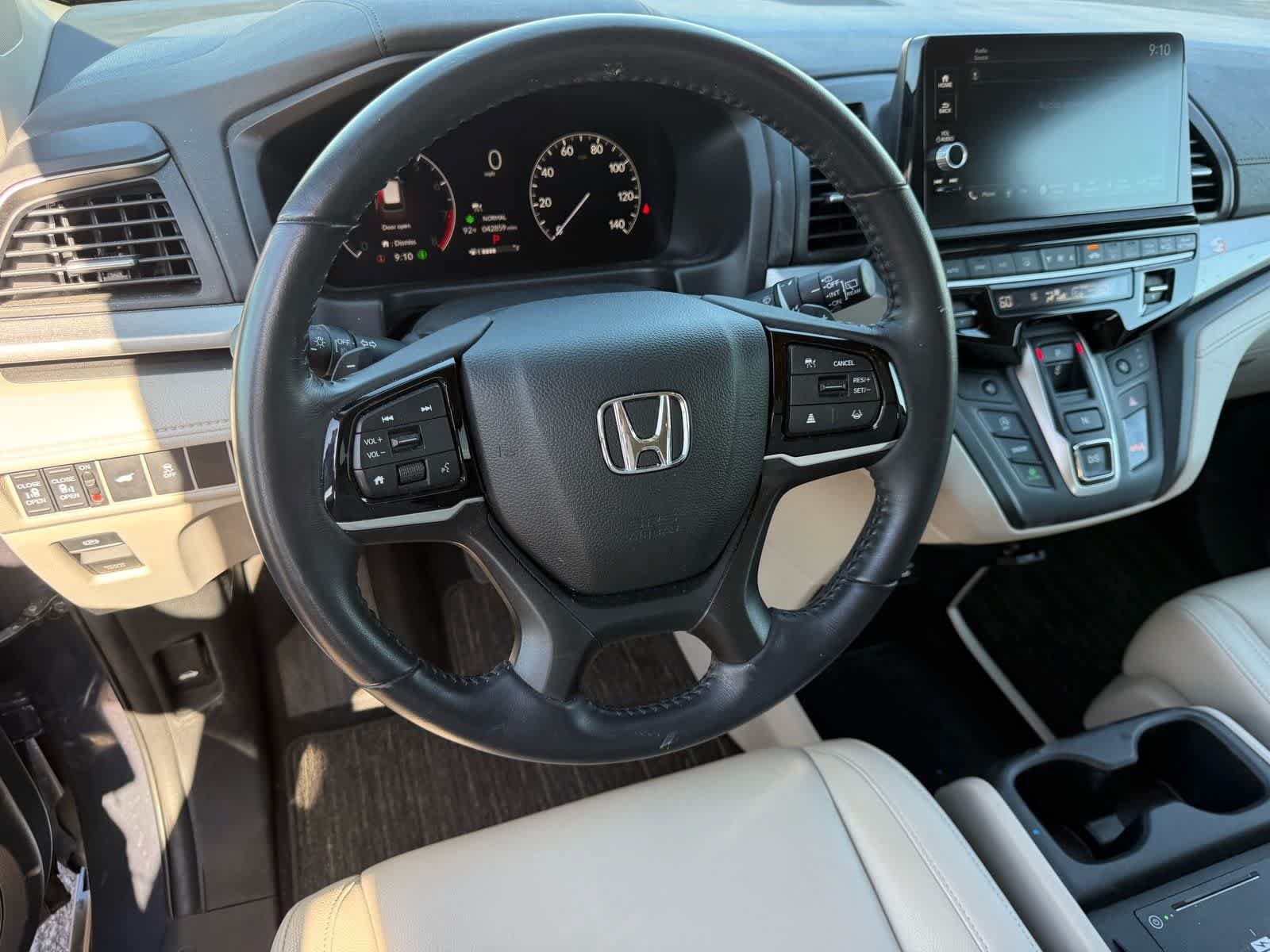 Used 2025 Honda Odyssey EX-L image 16