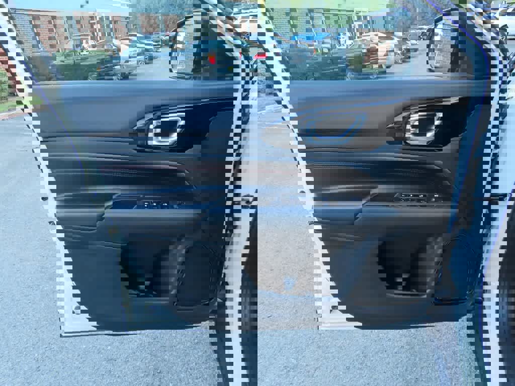 Used 2024 Jeep Compass Trailhawk image 17