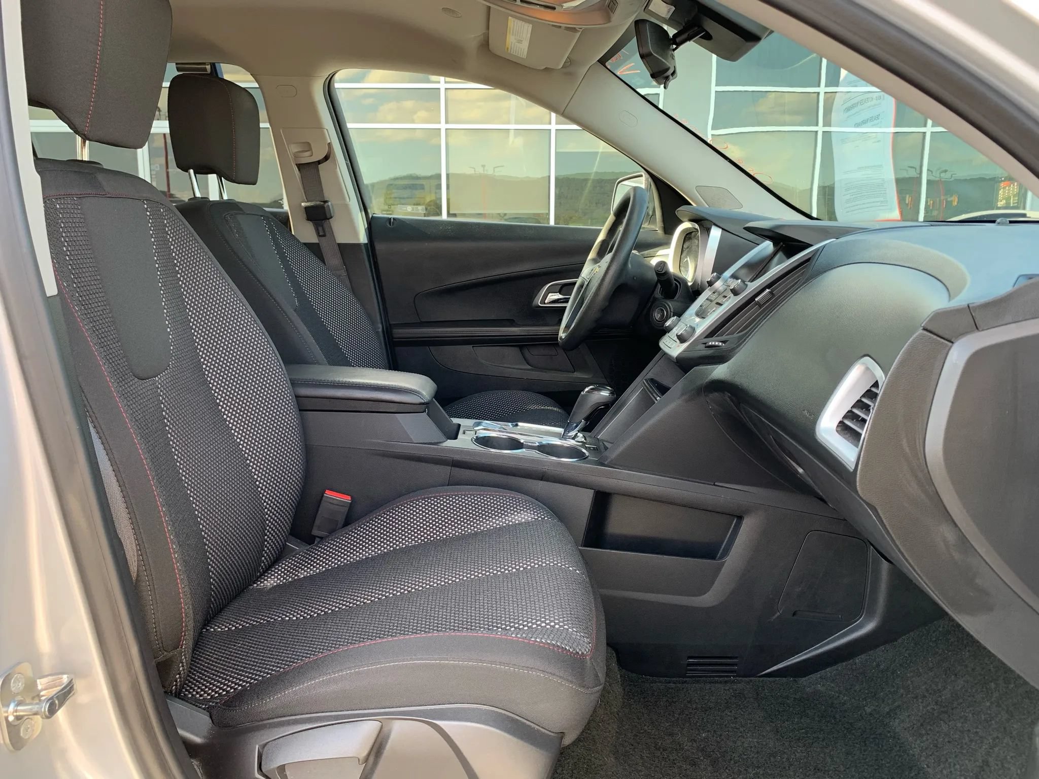 Used 2017 Chevrolet Equinox LS AWD/4WD image 20