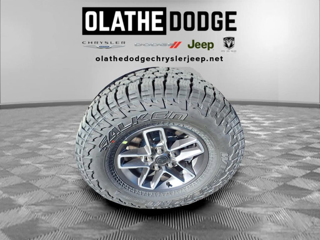 New 2026 Jeep Gladiator Mojave AWD/4WD image 18
