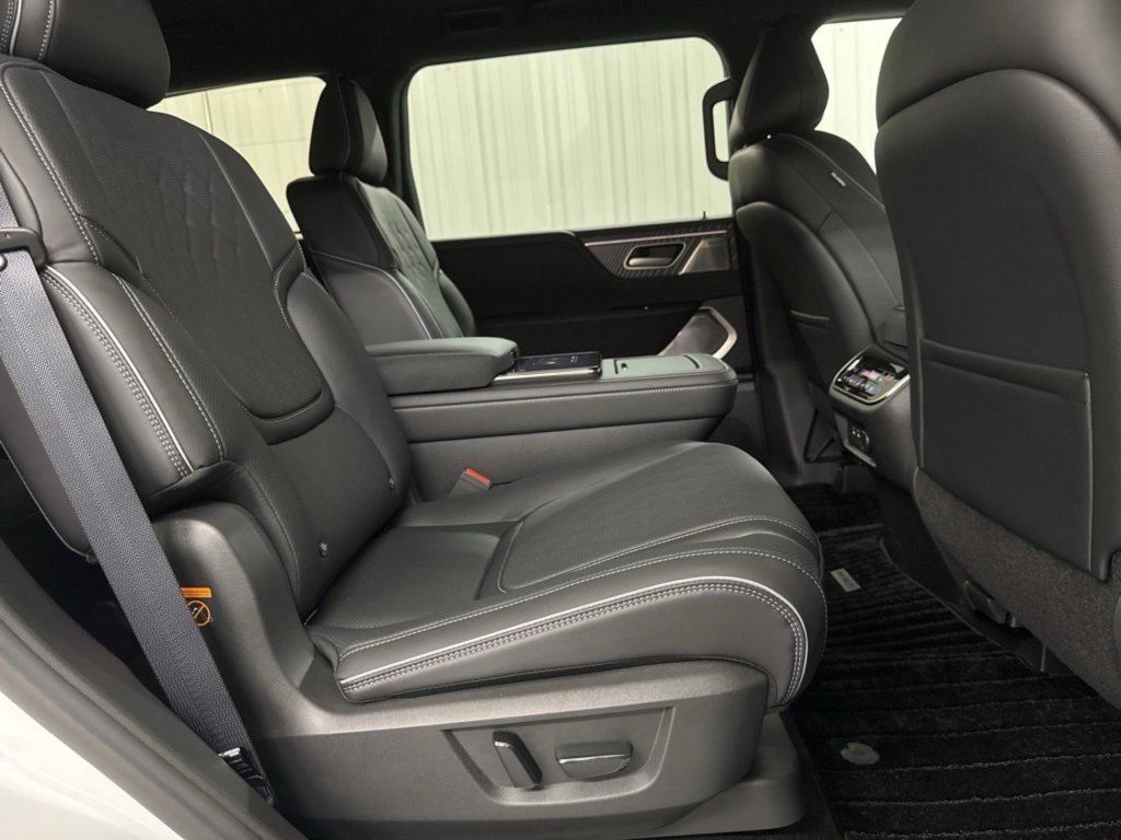 New 2026 INFINITI QX80 Autograph image 35