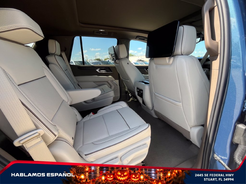 New 2026 GMC Yukon Denali w/ Denali Reserve Package AWD/4WD image 19