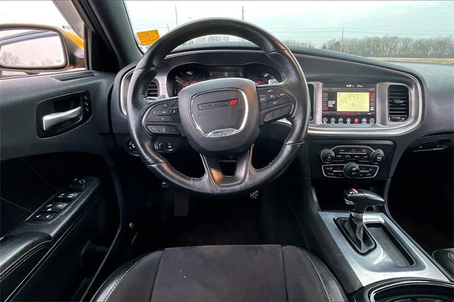 Used 2017 Dodge Charger R/T image 8