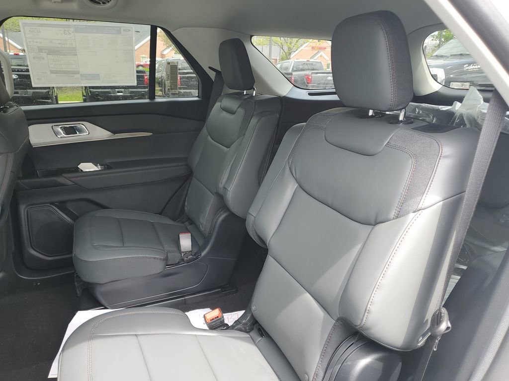 New 2026 Ford Explorer Active AWD/4WD image 28