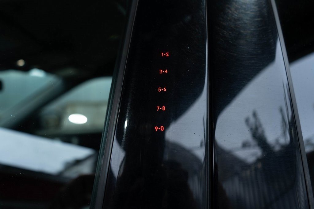 Used 2023 Ford Explorer Limited image 19