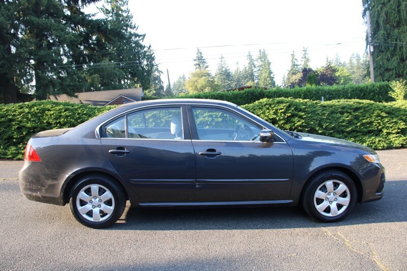 Used 2010 Kia Optima LX FWD image 11