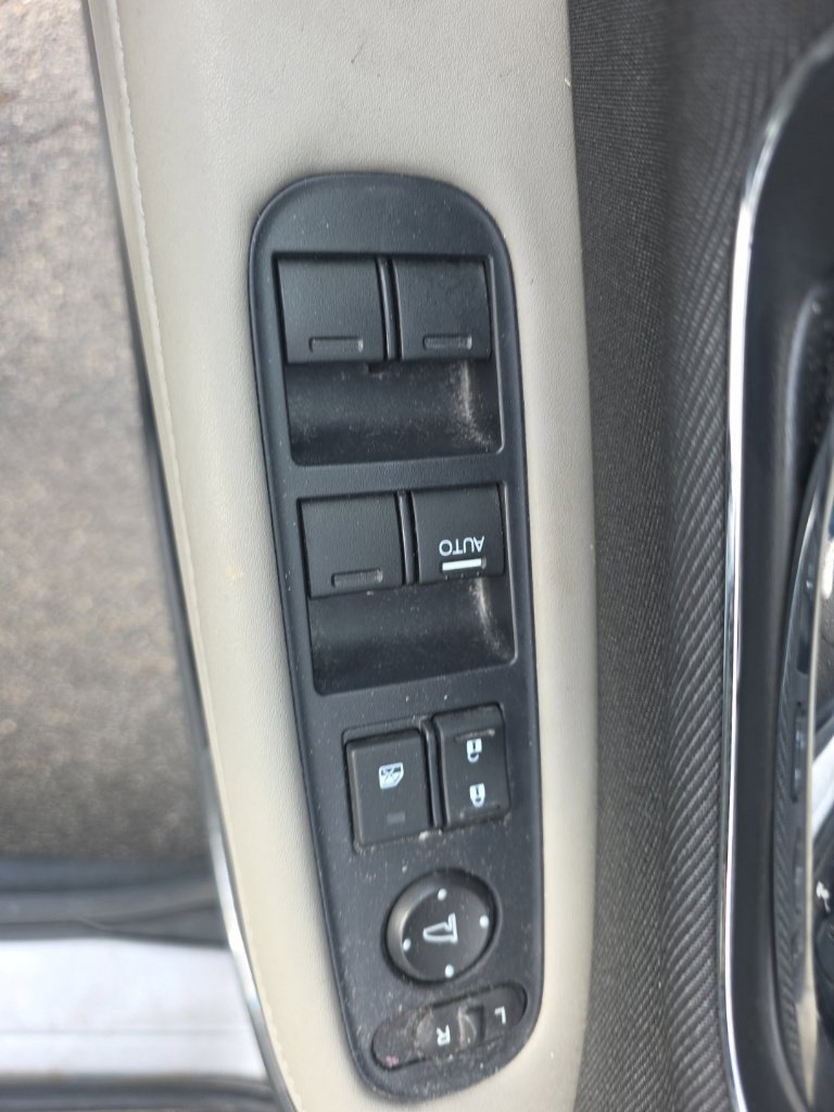 Used 2020 Honda HR-V EX image 13