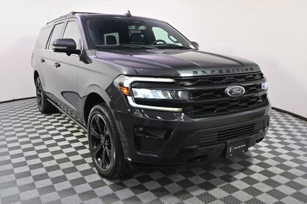 Used 2022 Ford Expedition Max Limited image 9