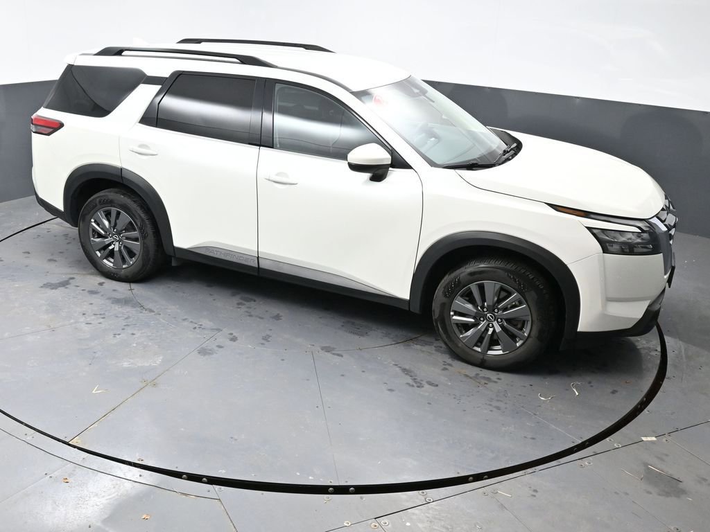 Used 2024 Nissan Pathfinder SV image 42