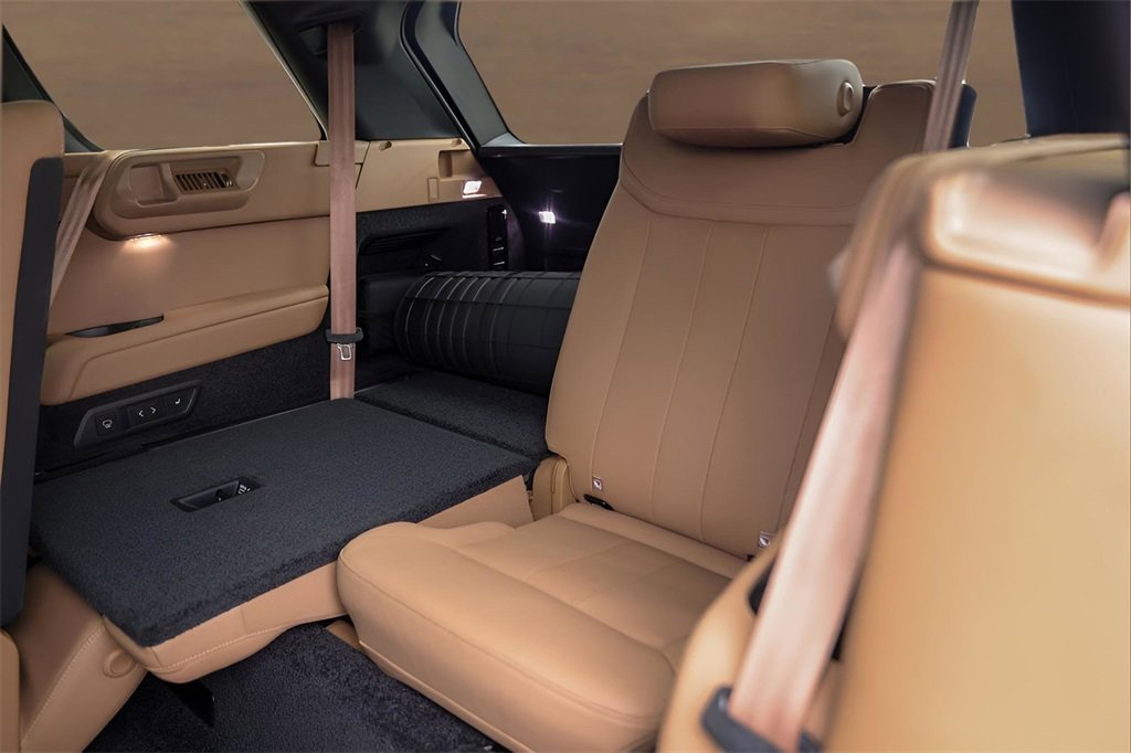 Used 2024 Land Rover Range Rover Long Wheelbase SE image 17