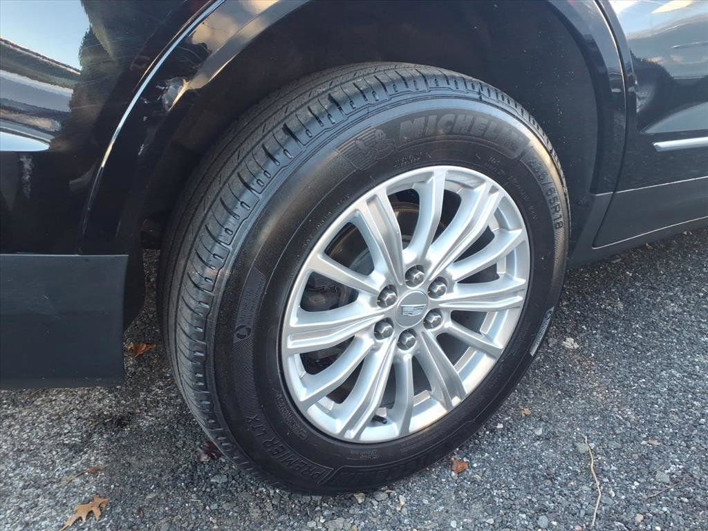 Used 2019 Cadillac XT5 FWD image 8