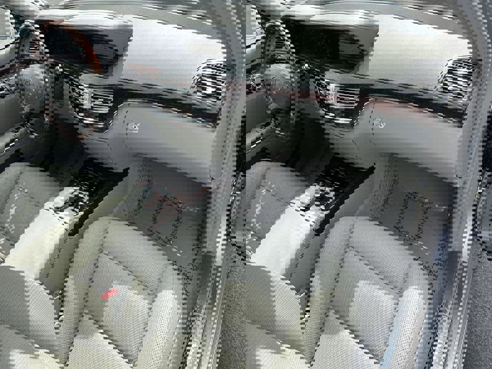 Used 2010 Mercedes-Benz S 550 image 12