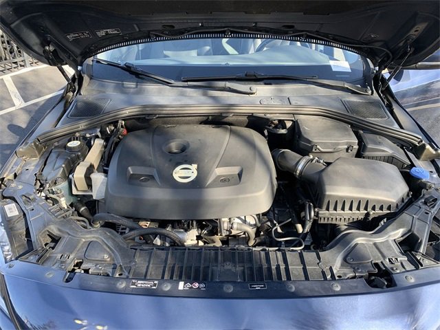 Used 2015 Volvo V60 T5 Premier w/ Convenience Package image 16