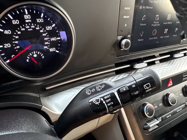 Used 2024 Kia Carnival LX FWD image 18