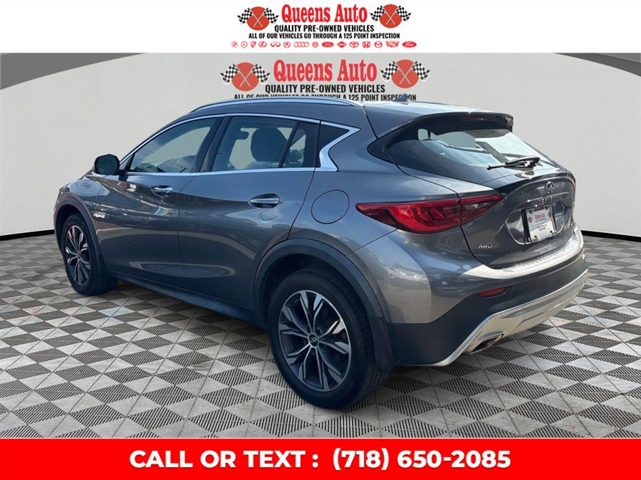 Used 2018 INFINITI QX30 AWD image 4