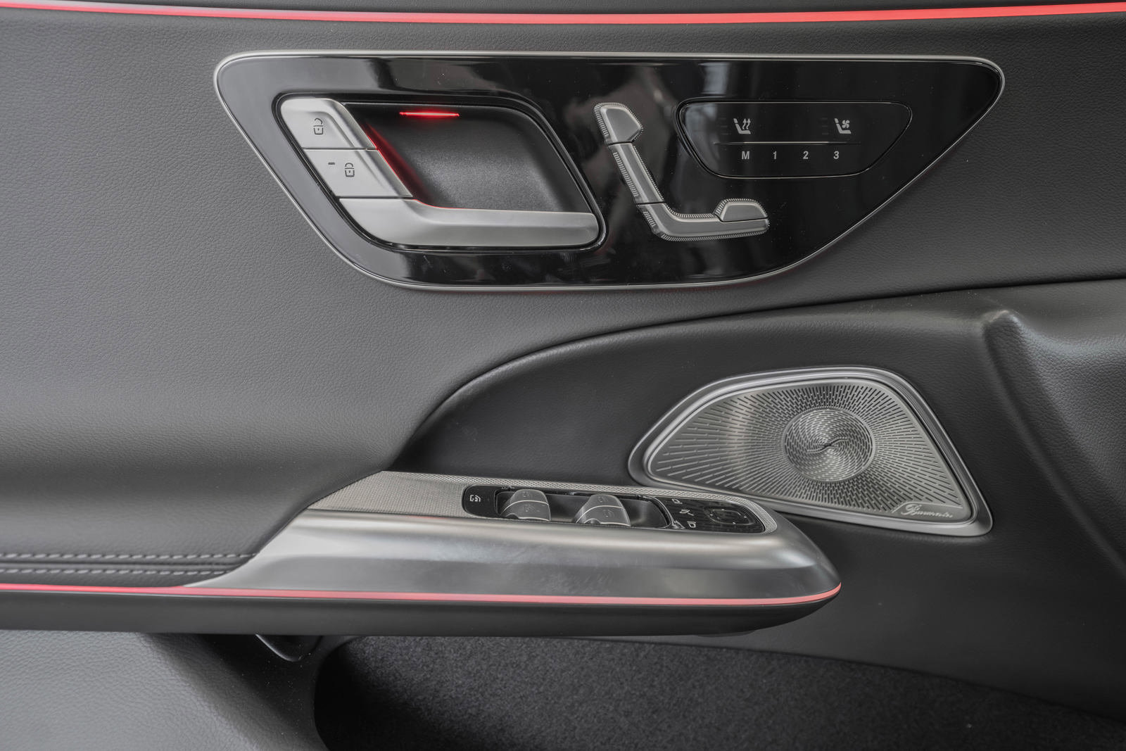 New 2025 Mercedes-Benz E 450 4MATIC All-Terrain Wagon image 33