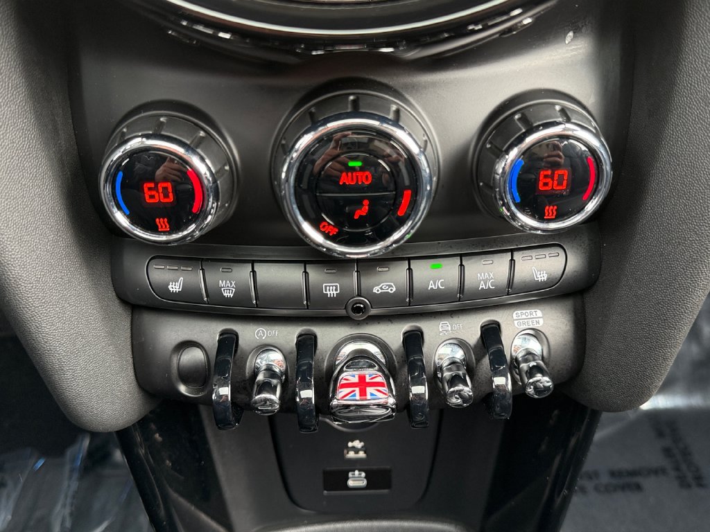 Used 2023 MINI Cooper S FWD image 17