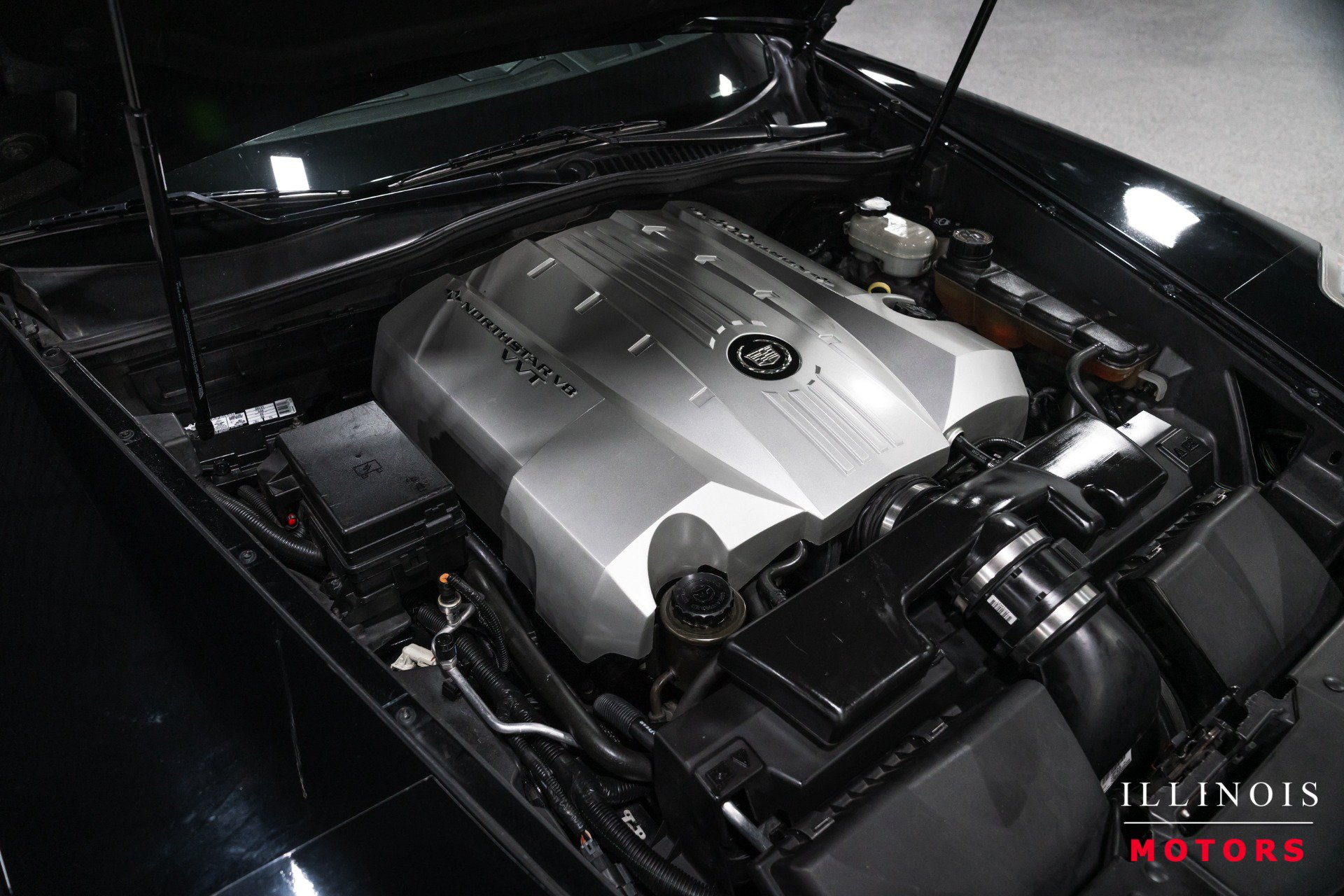 Used 2006 Cadillac XLR RWD image 28