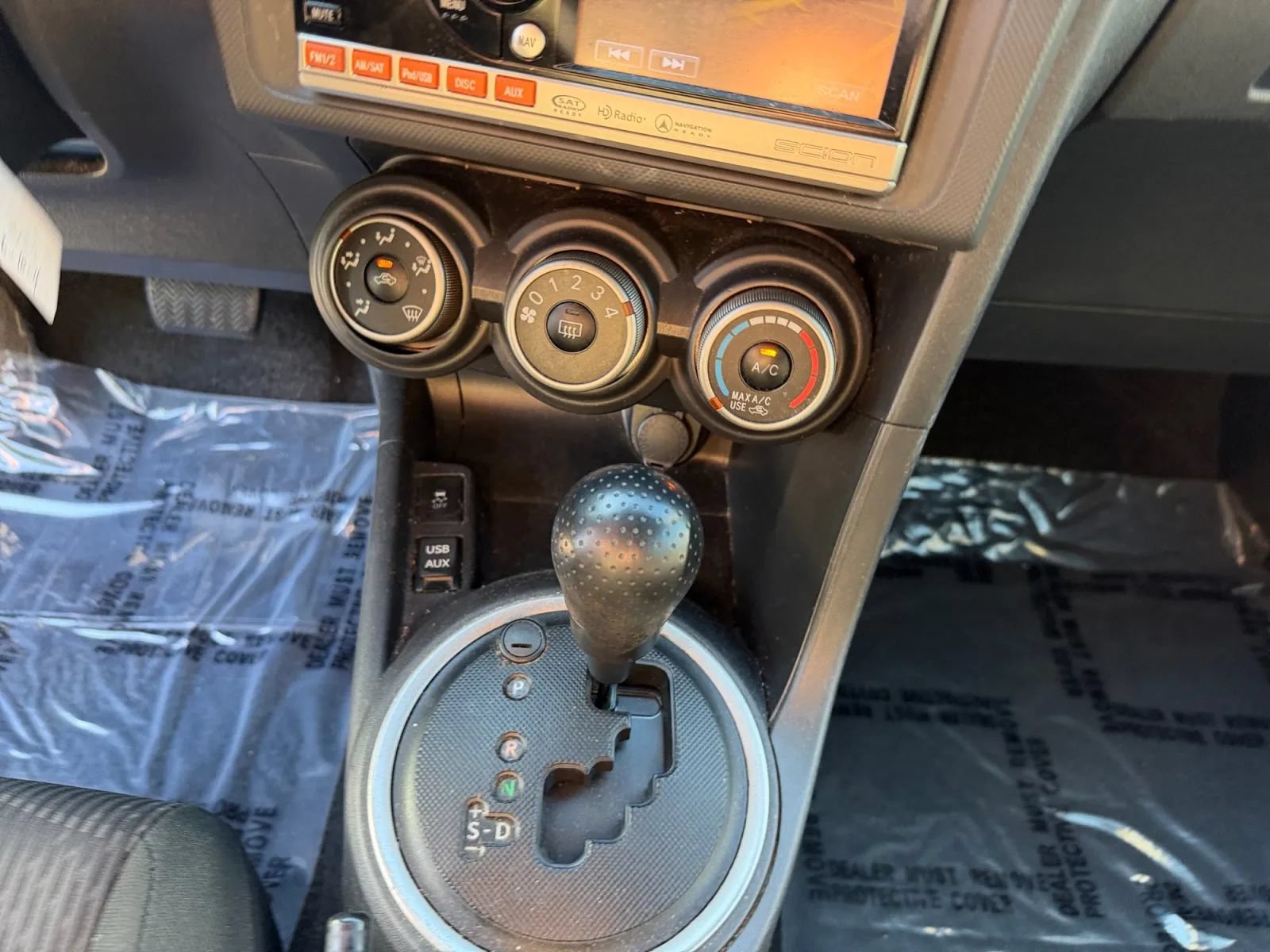 Used 2011 Scion tC FWD image 12
