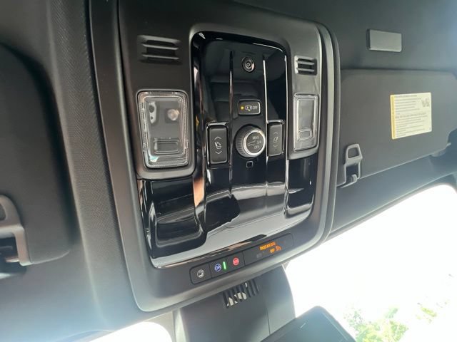 New 2026 Chevrolet Tahoe LT w/ Comfort Package AWD/4WD image 24