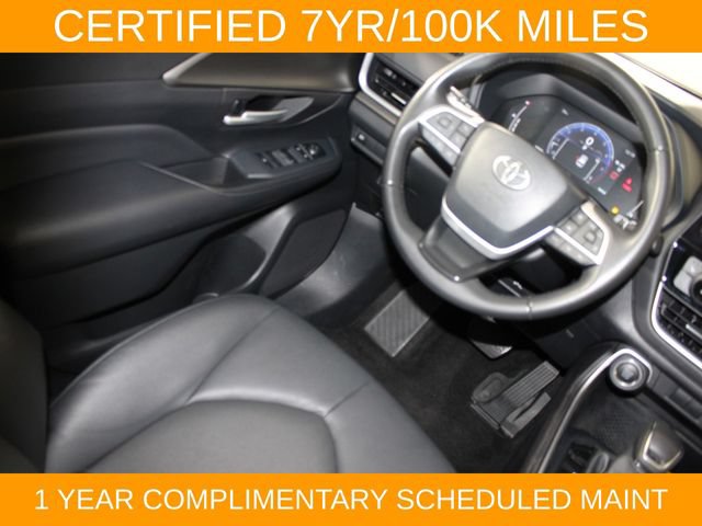 Used 2025 Toyota Grand Highlander FWD image 16