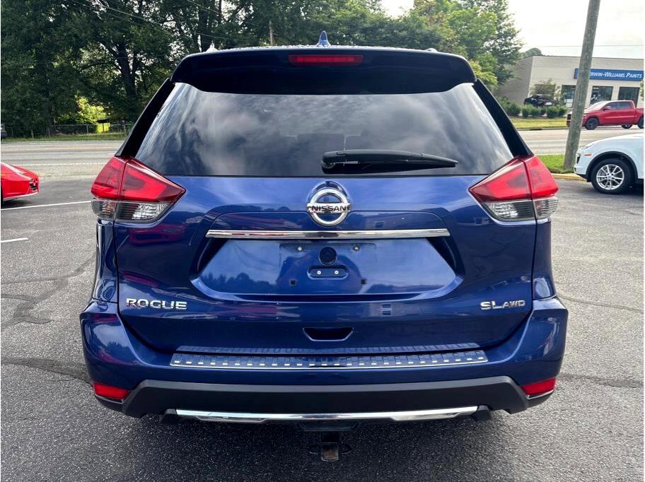 Used 2018 Nissan Rogue SL w/ Premium Package image 5