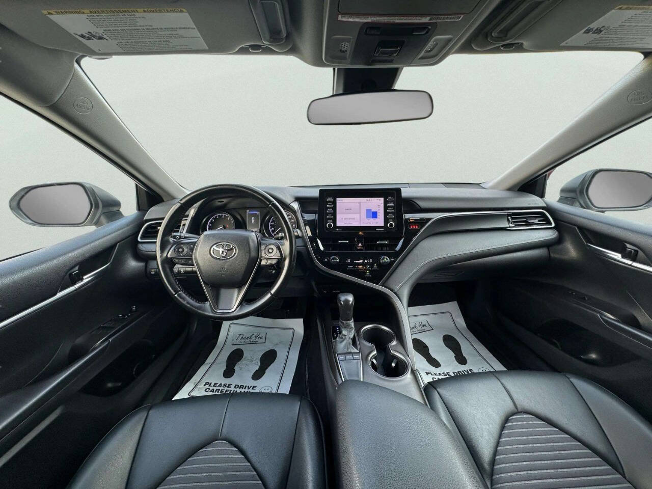 Used 2022 Toyota Camry SE FWD image 19