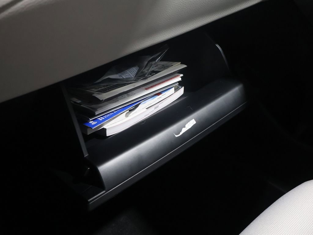 Certified 2023 Toyota Corolla Cross L image 30