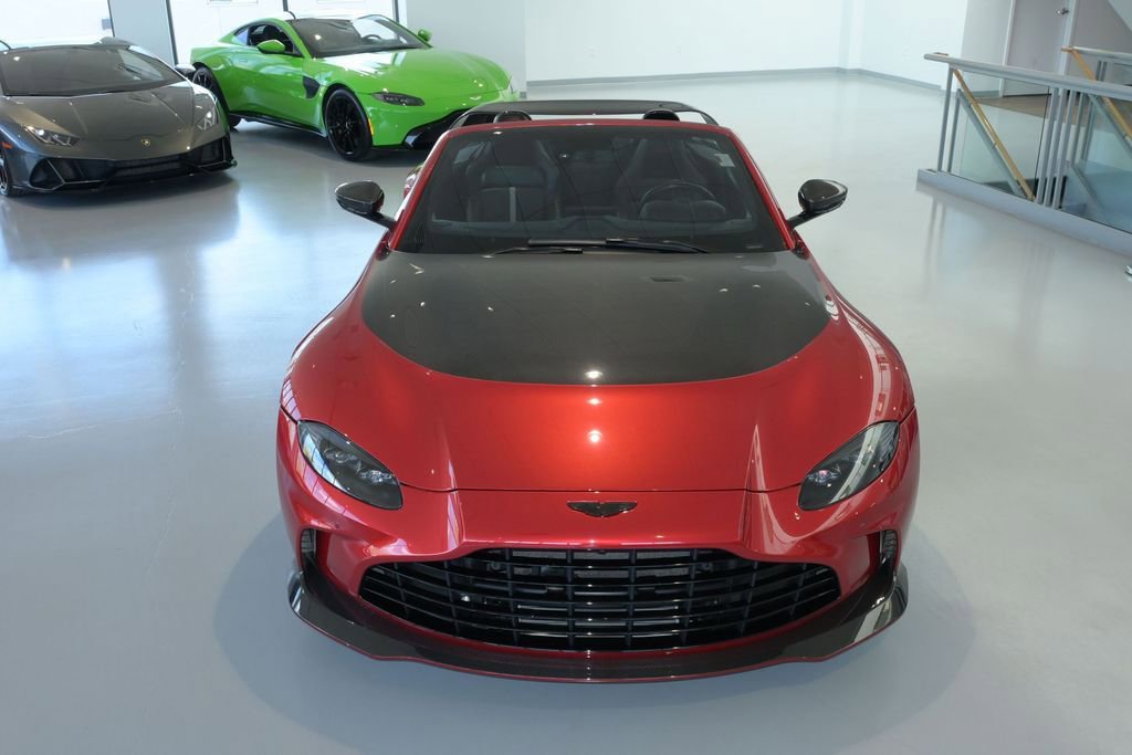 Used 2023 Aston Martin V12 Vantage Roadster RWD image 16