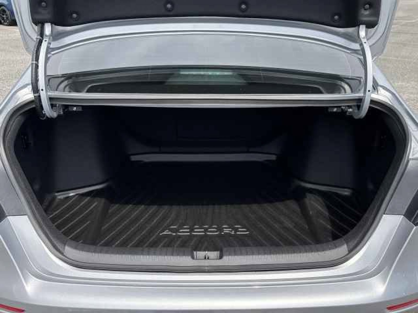 Certified 2025 Honda Accord Sport image 29