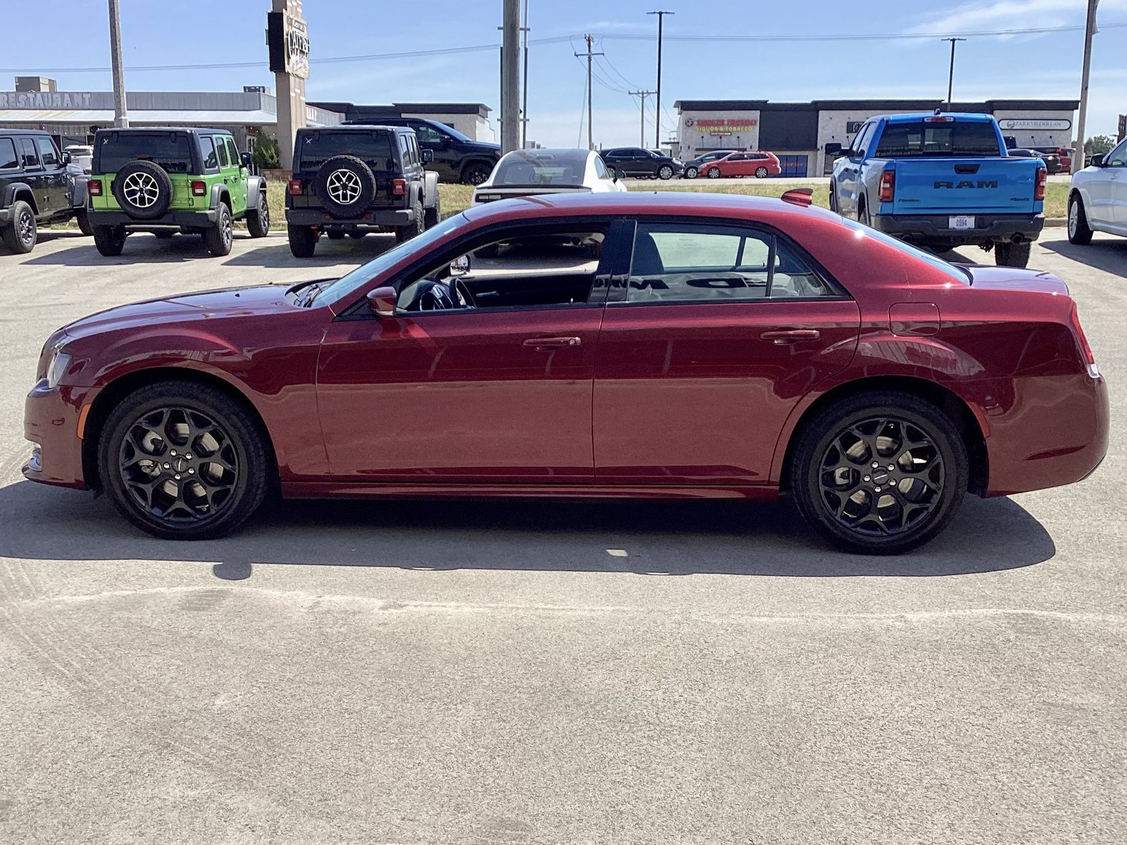 Used 2023 Chrysler 300 Touring L AWD/4WD image 8