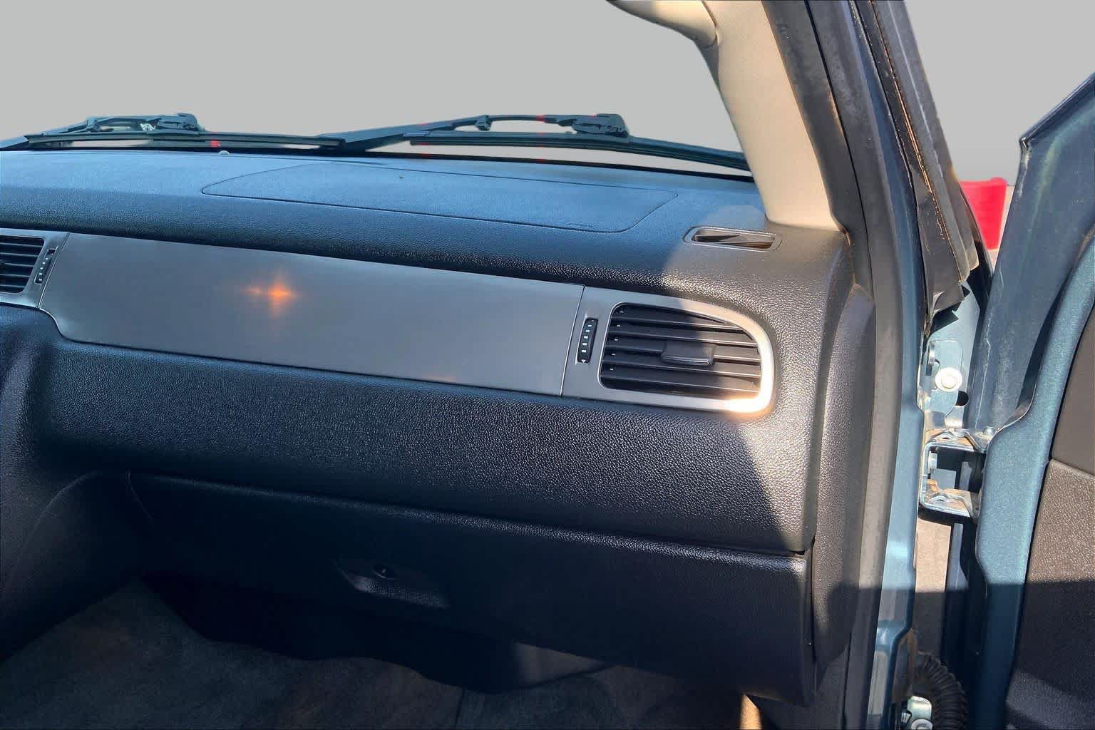 Used 2008 Chevrolet Tahoe LS RWD image 18