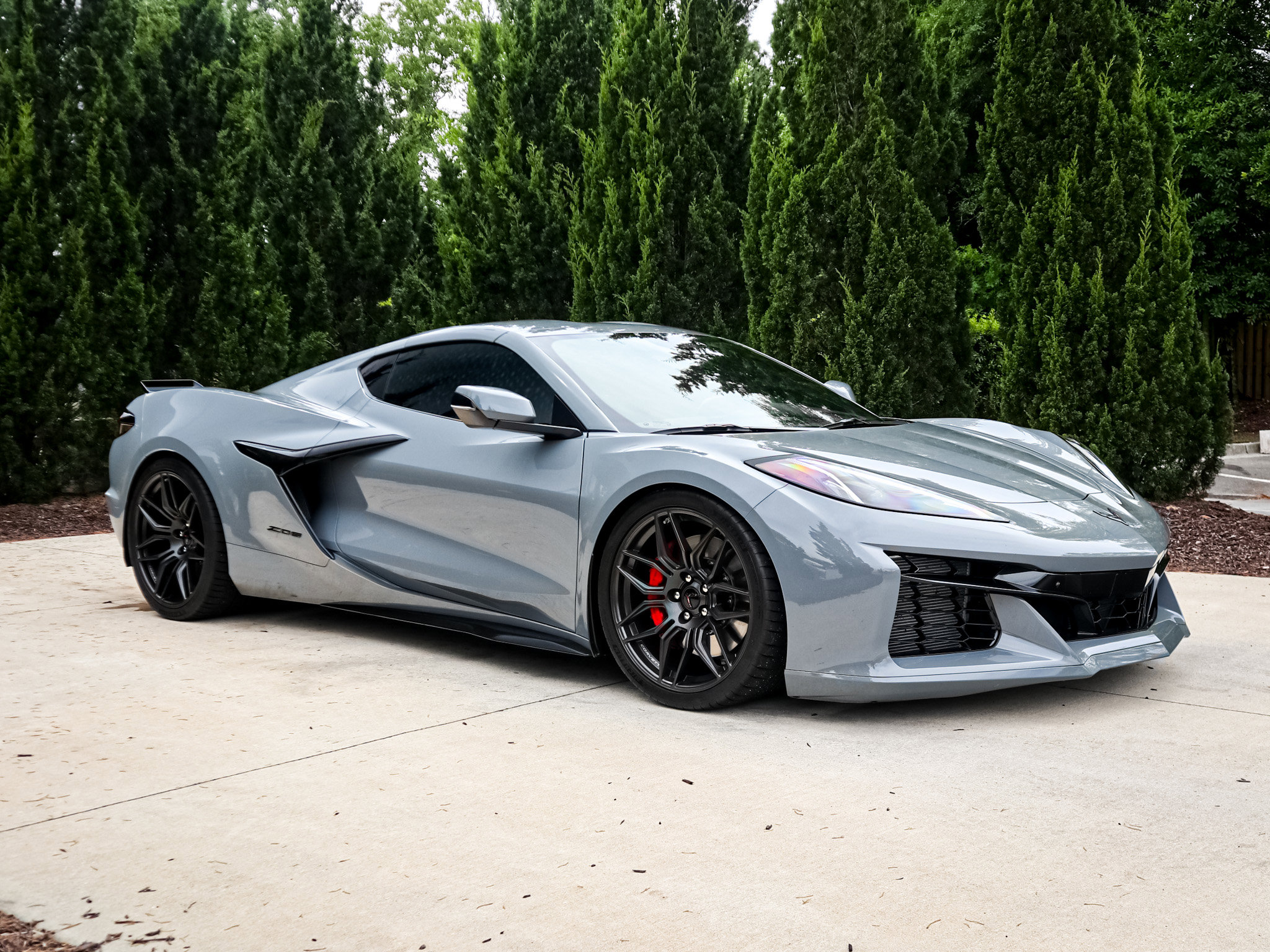 Used 2024 Chevrolet Corvette Z06 RWD image 11