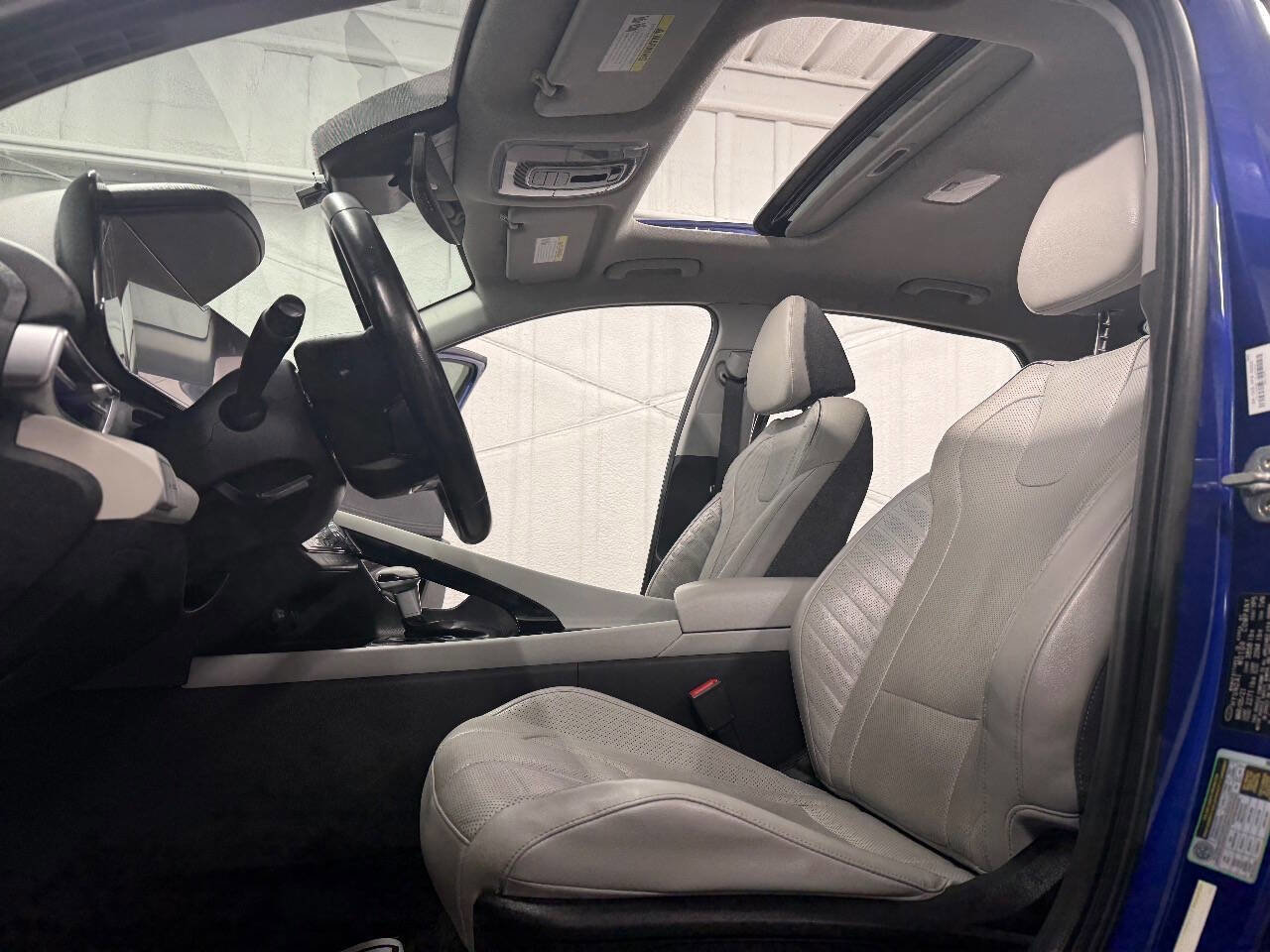 Used 2021 Hyundai Elantra Limited image 24