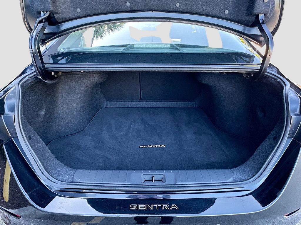 Certified 2022 Nissan Sentra SV image 27