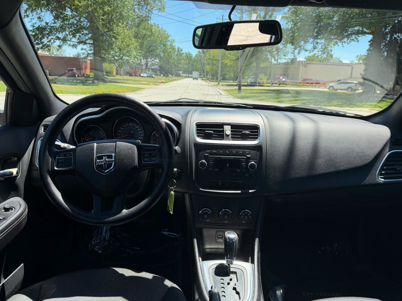 Used 2013 Dodge Avenger SE FWD image 11