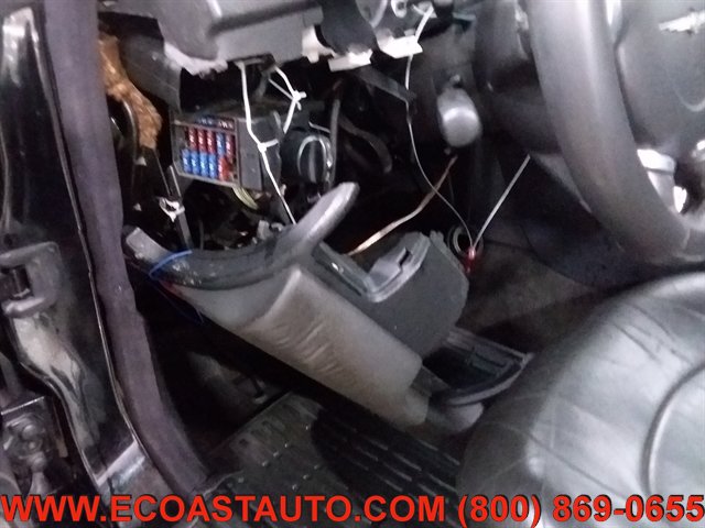 Used 2005 Chrysler Crossfire Limited RWD image 16