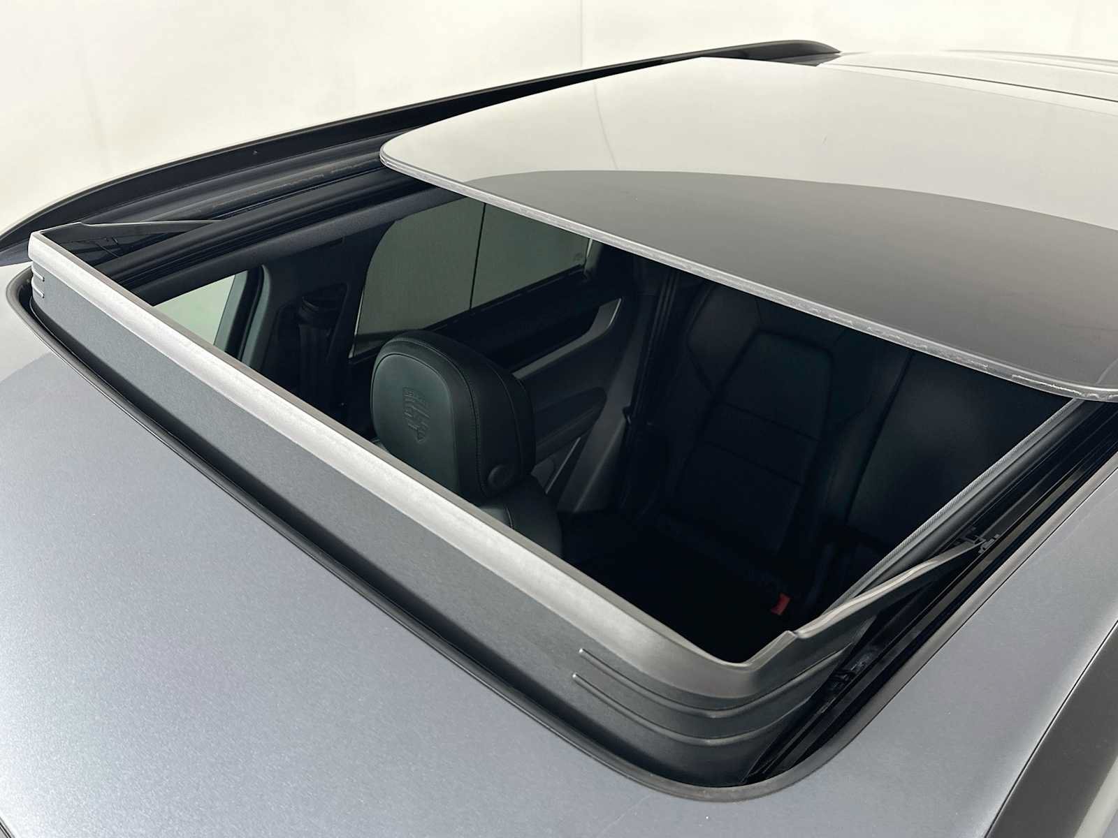 New 2026 Porsche Cayenne AWD/4WD image 21