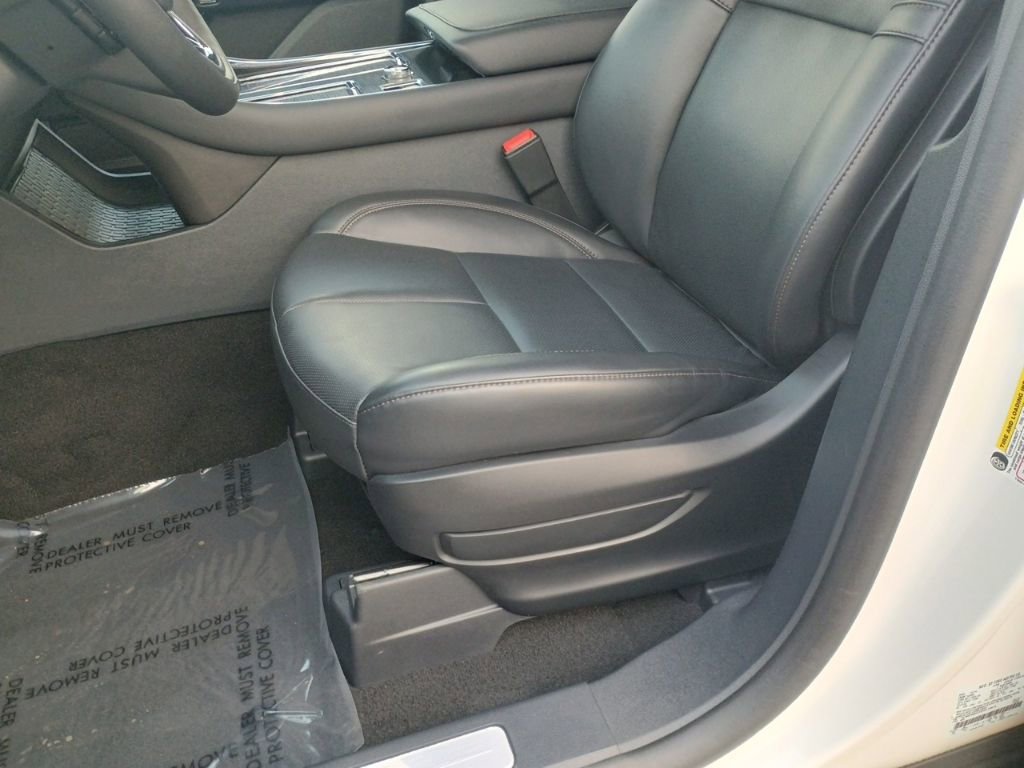 Used 2025 Lincoln Aviator 2WD w/ Equipment Group 101A image 13