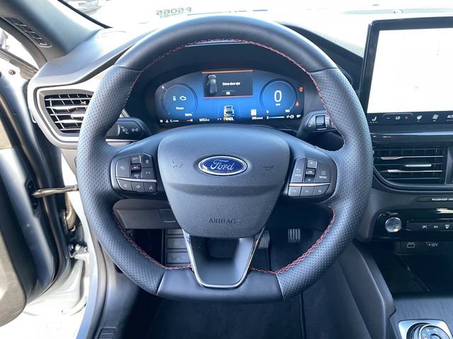Certified 2026 Ford Escape ST-Line Elite w/ Premium Technology Package AWD/4WD image 32